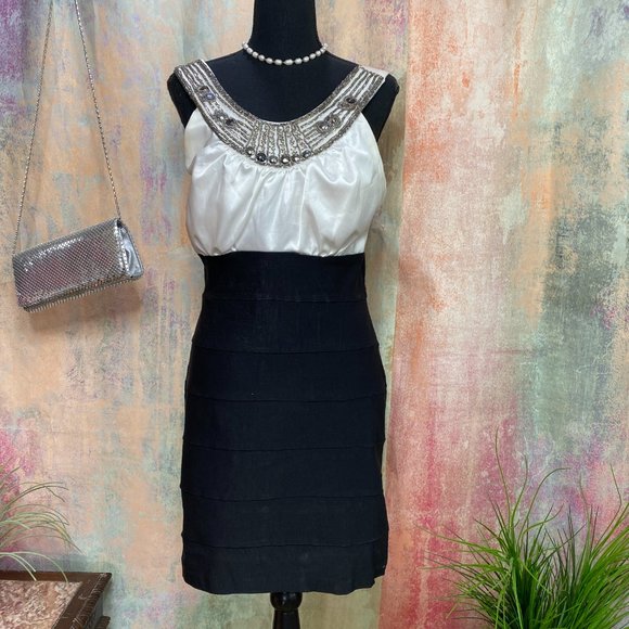 📌Trixxi Form Fitted Cocktail - Party - Homecoming Dress w/ Rich Beaded Neckline - Picture 1 of 13